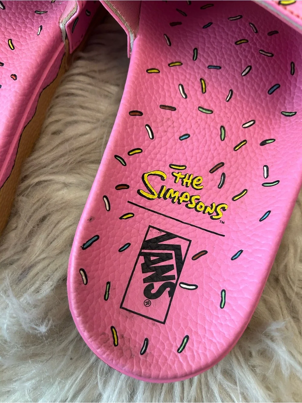 VANS x SIMPSONS Limited Edition ‘D'ohnut’ Slides Pink *RARE*